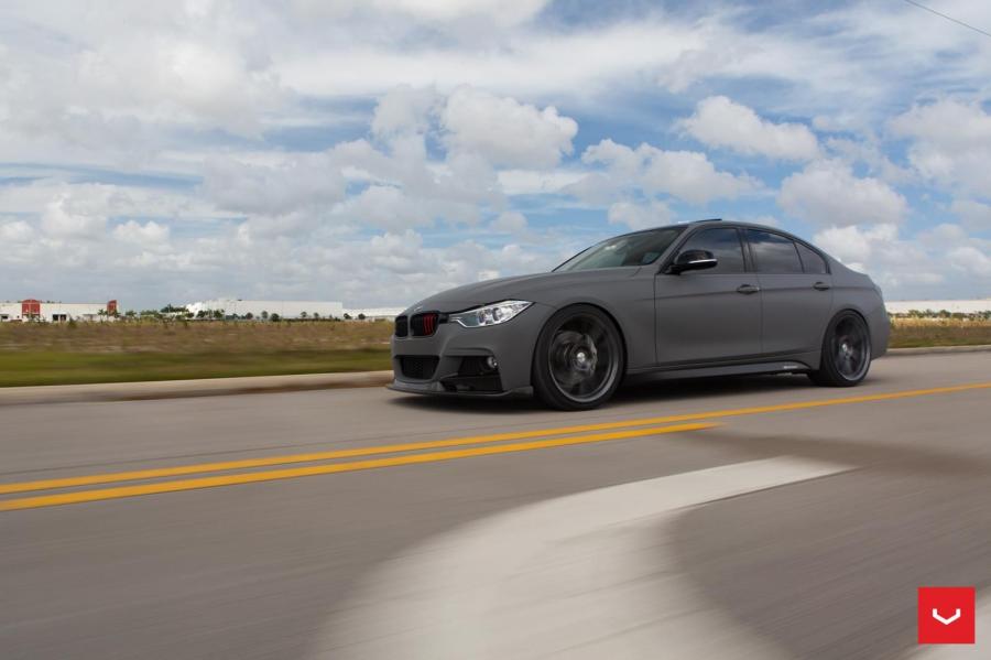  BMW 328i Sedan on Vossen Wheels (VFS-6) 2016 года  (фото 26 из 47)